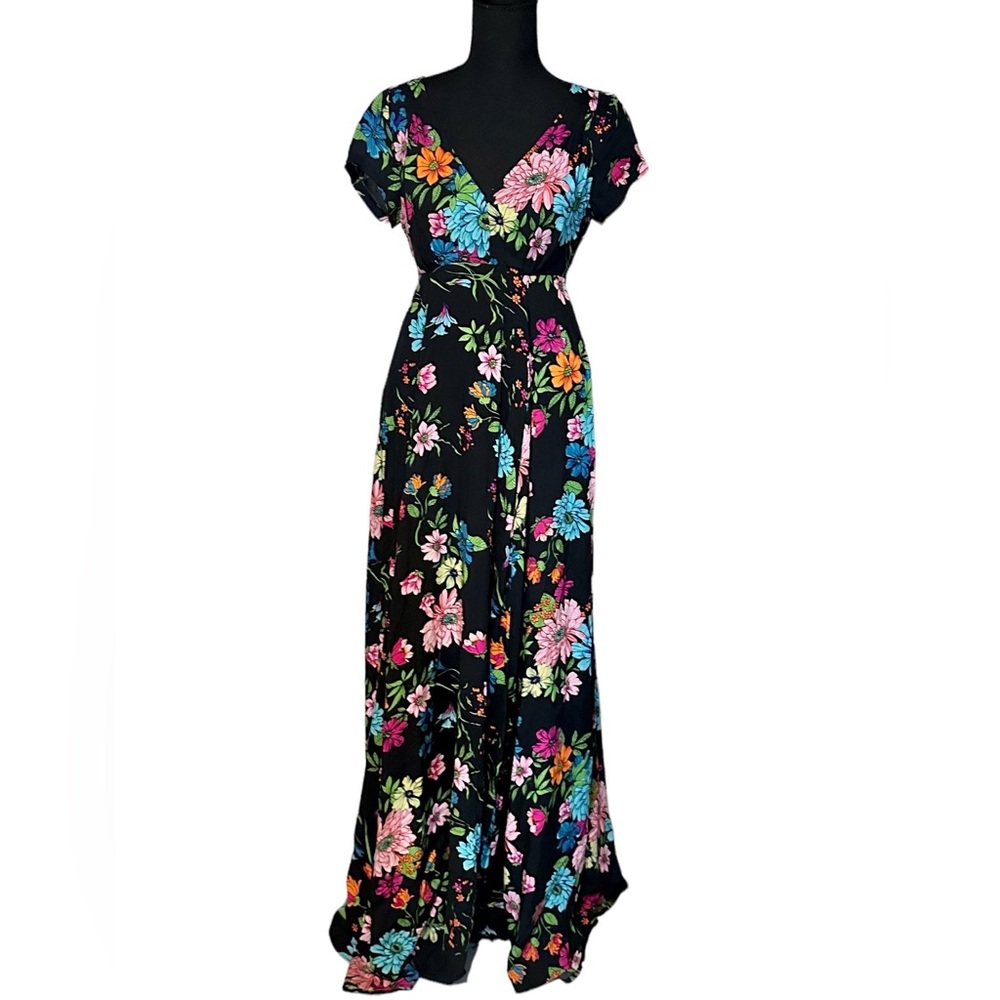 Black Flower Maxi Dress 🌸